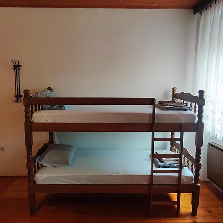 Family Hostel Пивка Екстериор снимка